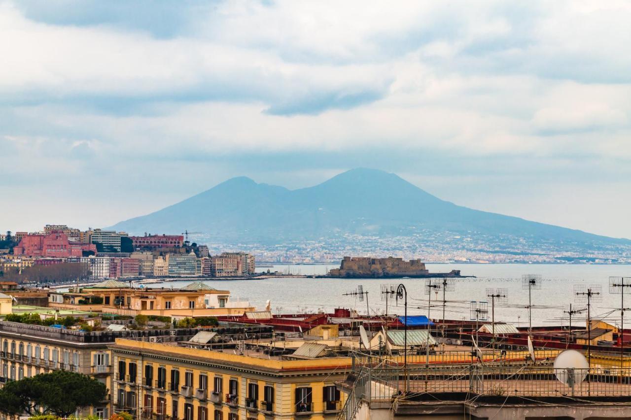 Seaview Apartment In Posillipo By Wonderful Italy Наполи Екстериор снимка